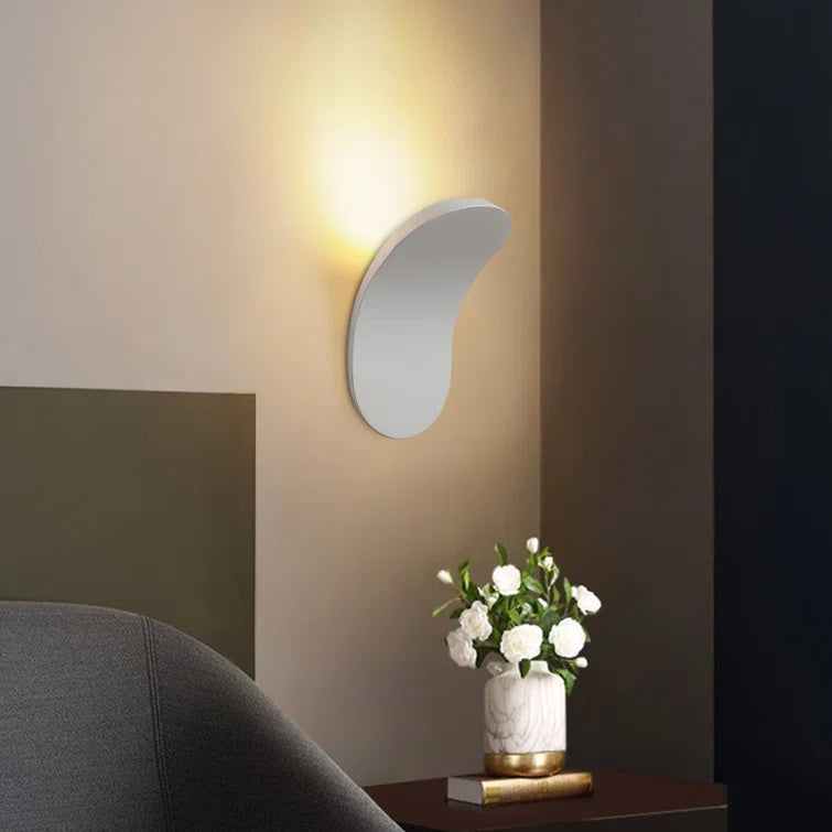 Orina – Exquisite Nordische Designer-Wandleuchte