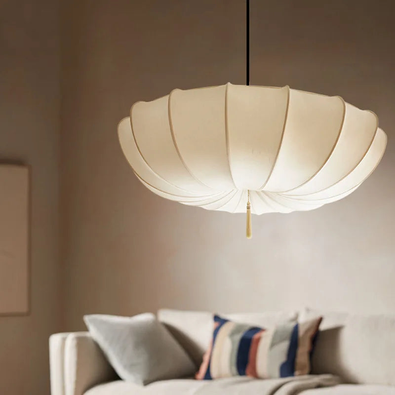 Lloyd – Creme Stoff Pendelleuchte