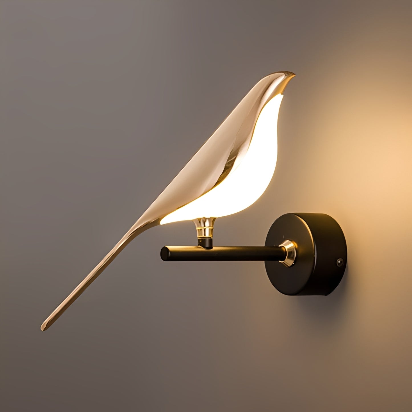 Elster – Minimalistische Wandleuchte