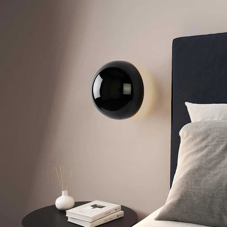 RetroBau – Wandleuchte im Bauhaus-Design mit antikem Flair