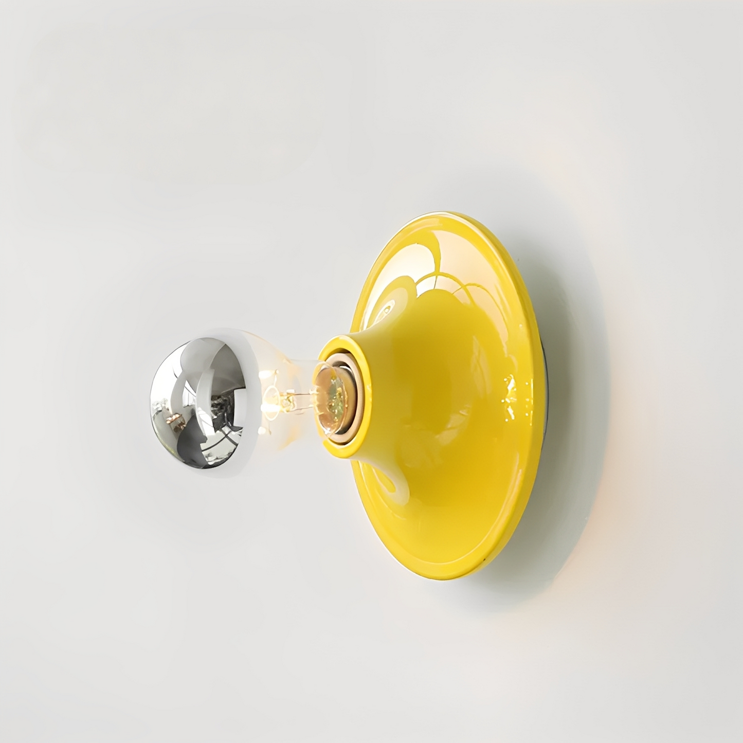 Maxim – Retro-Inspirierte Wandlampe