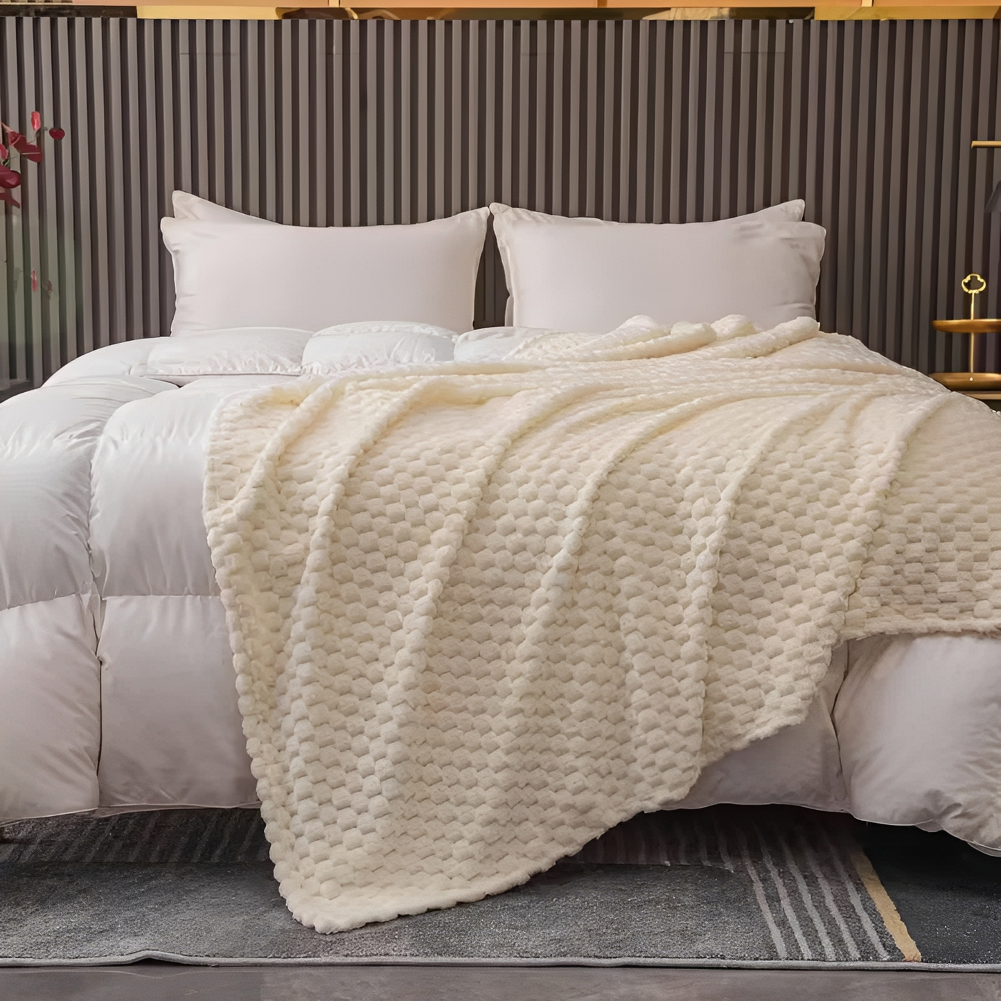 Bianca – Multifunktionale Flanell-Decke in Uni
