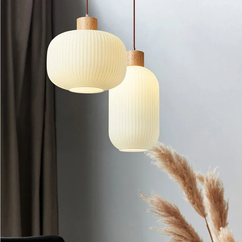 Akari – Japanische Glas-Pendelleuchte