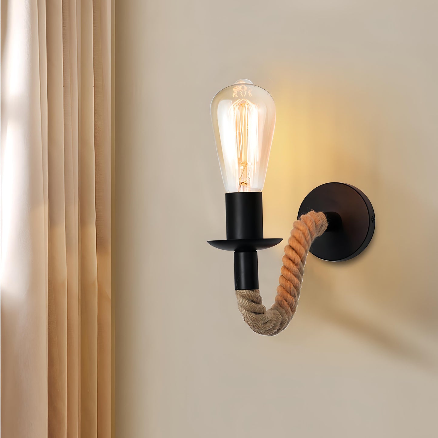 Riven – Retro Wandlampe aus Schmiedeeisen