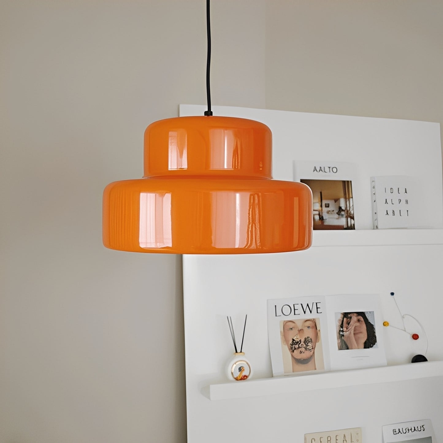 Olenya – Nordische Vintage Orange Pendelleuchte