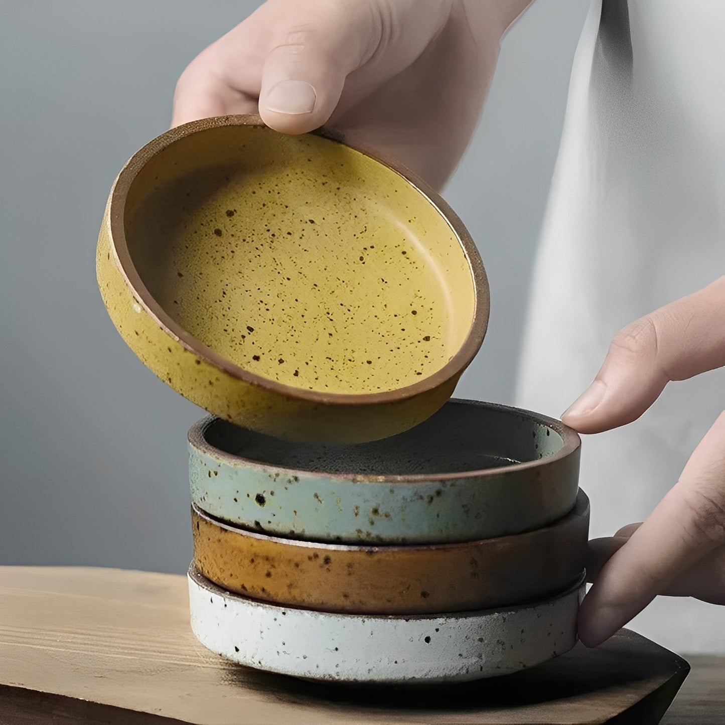 Elia – Japanische Keramik Dip-Schale