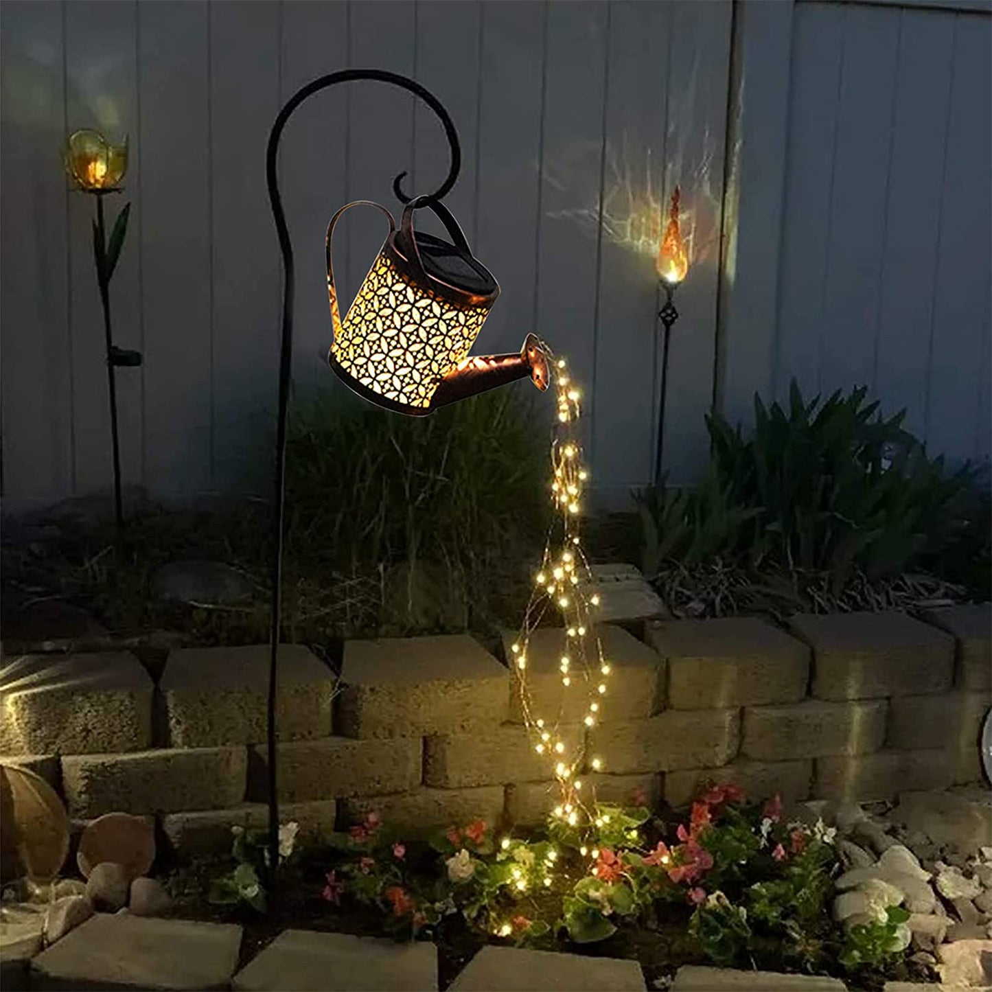 Yara – Solar Gartenlampe aus Schmiedeeisen