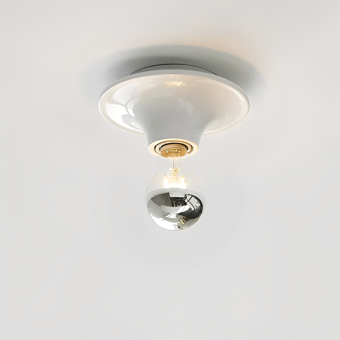 Maxim – Retro-Inspirierte Wandlampe