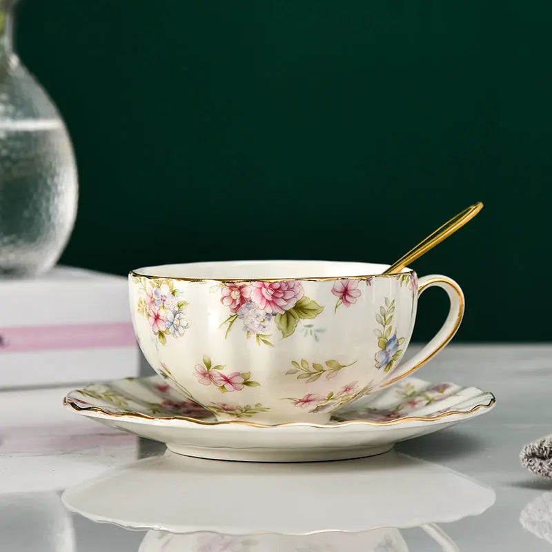 Emma –Kaffee- und Teetassen-Set aus Keramik