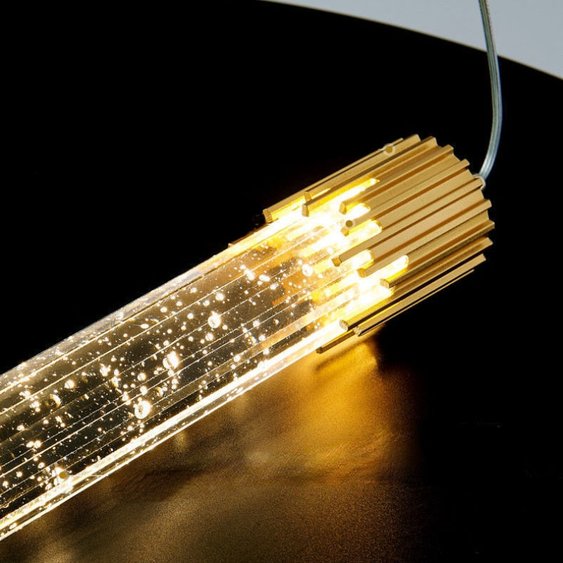Yukari – Kristall LED-Balkenpendelleuchte