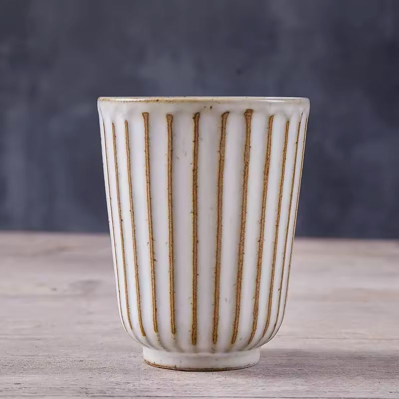 Nadine – Retro Teetasse