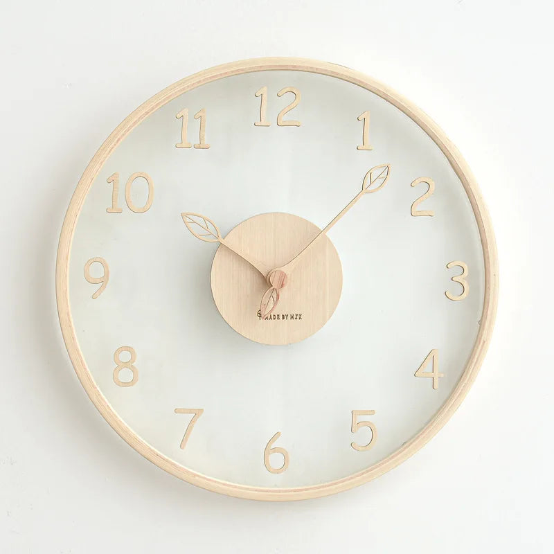 Claria – Transparente Designer-Wanduhr