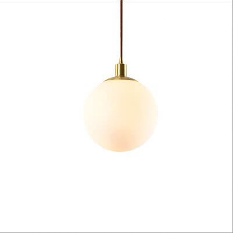 Toshi – Nordischer Glas-Kronleuchter in Kugelform