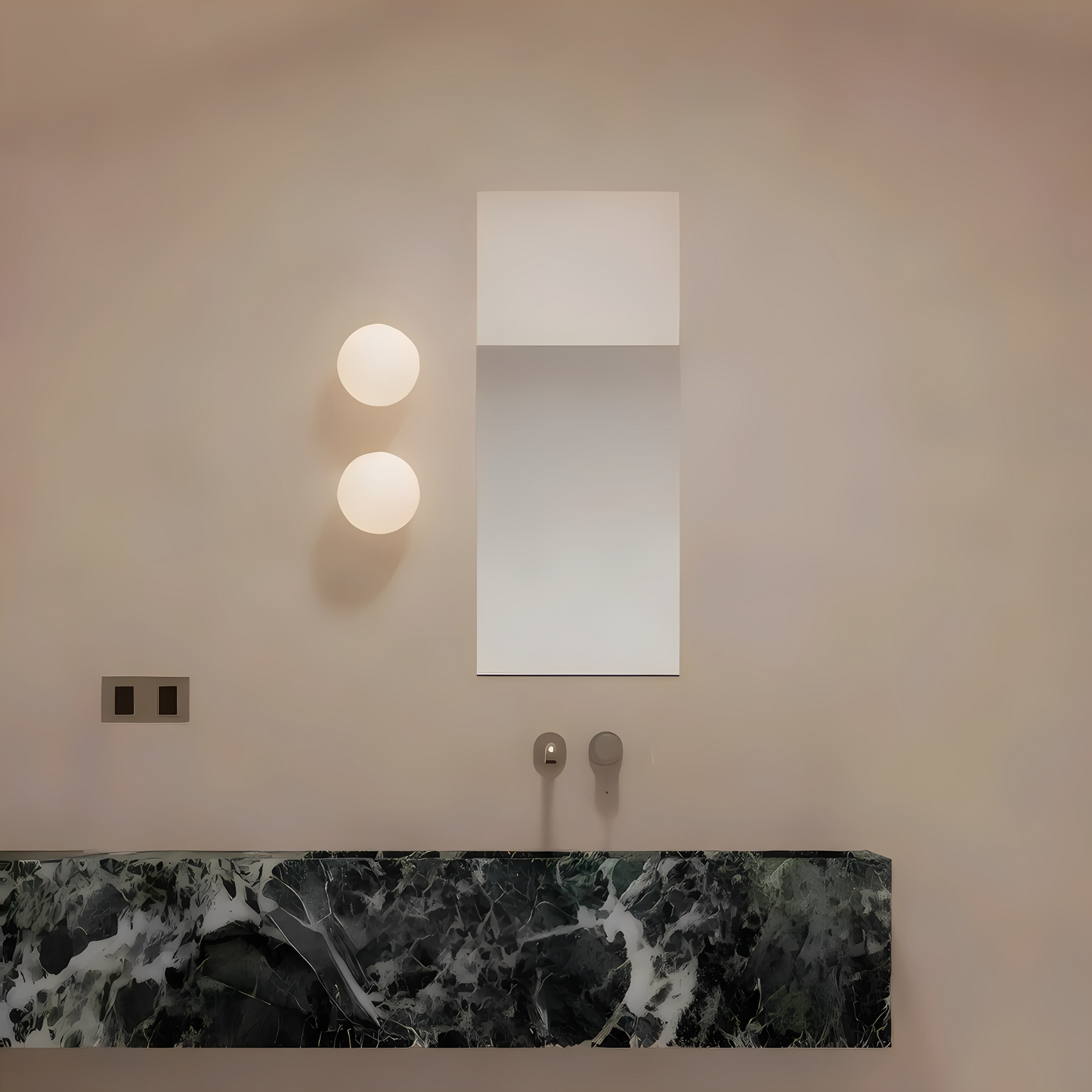 Svala – Minimalistische Glas-Wandlampe