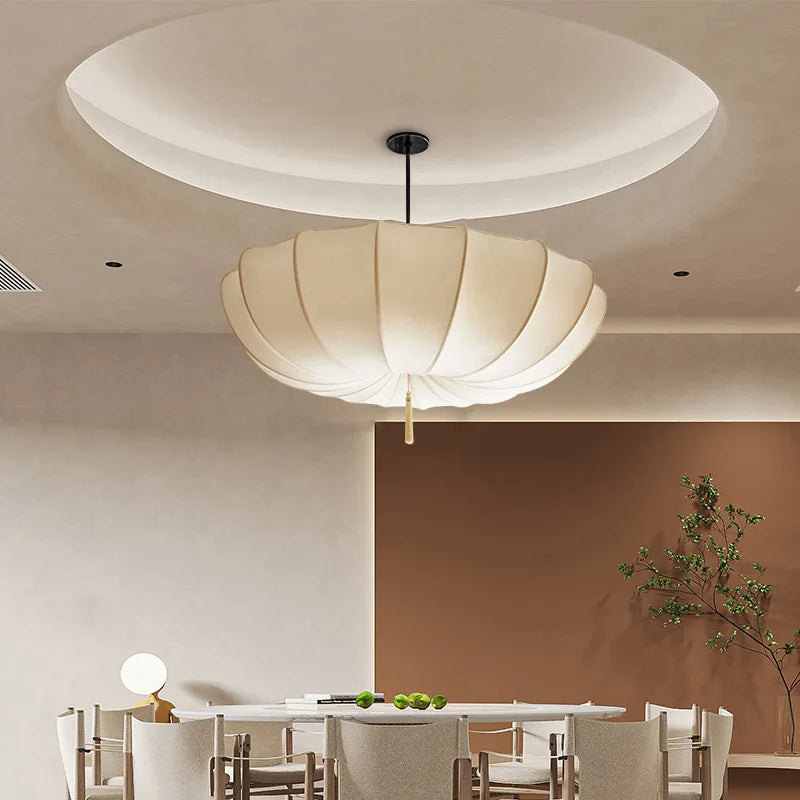 Lloyd – Creme Stoff Pendelleuchte