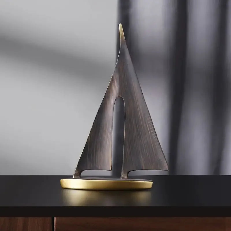 Aurelian – Segelboot-Skulptur