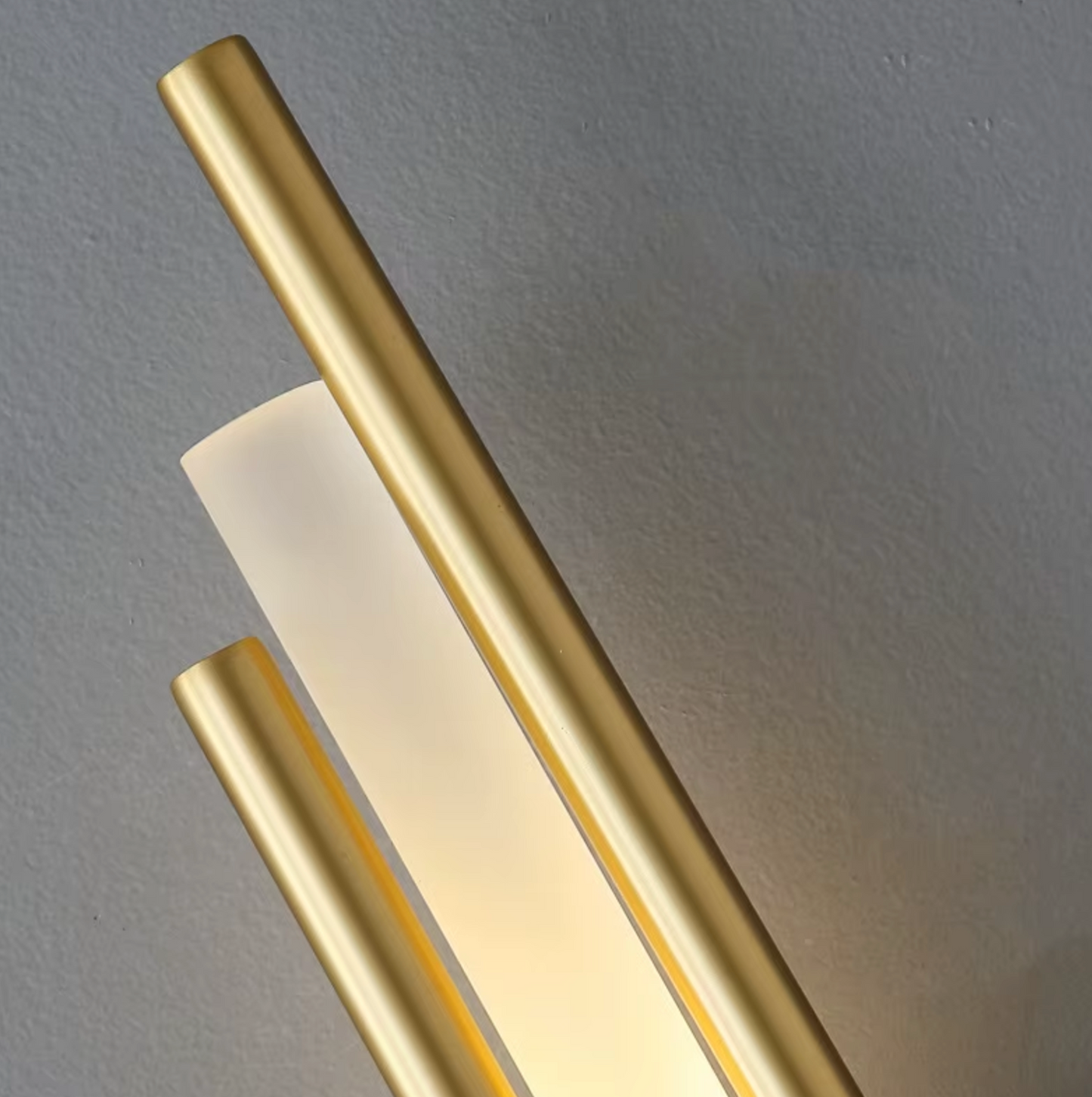 Averie – Moderne Rohr-Wandleuchte