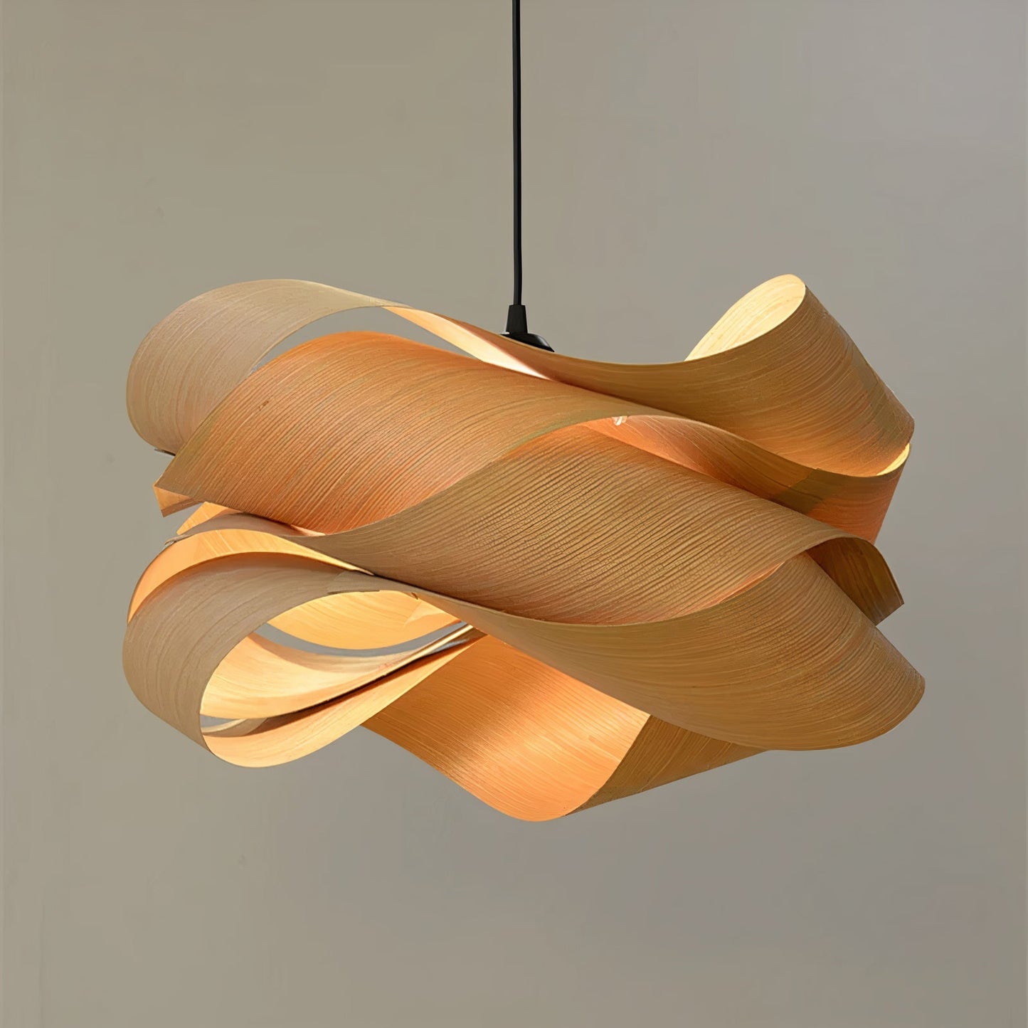 Hiro – Schlichte Tischlampe aus Holz