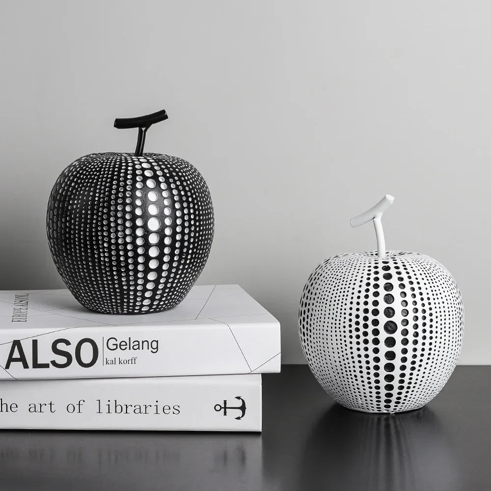 Pomera – Moderne Apfel-Skulptur