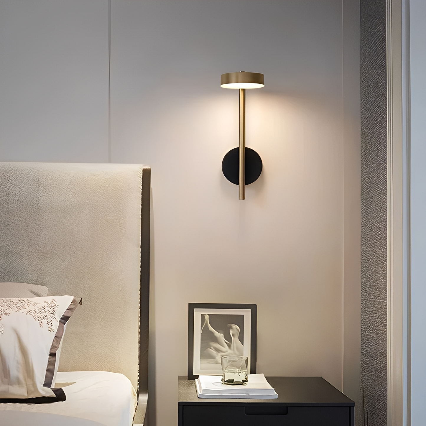 Max – Moderne Wandlampe