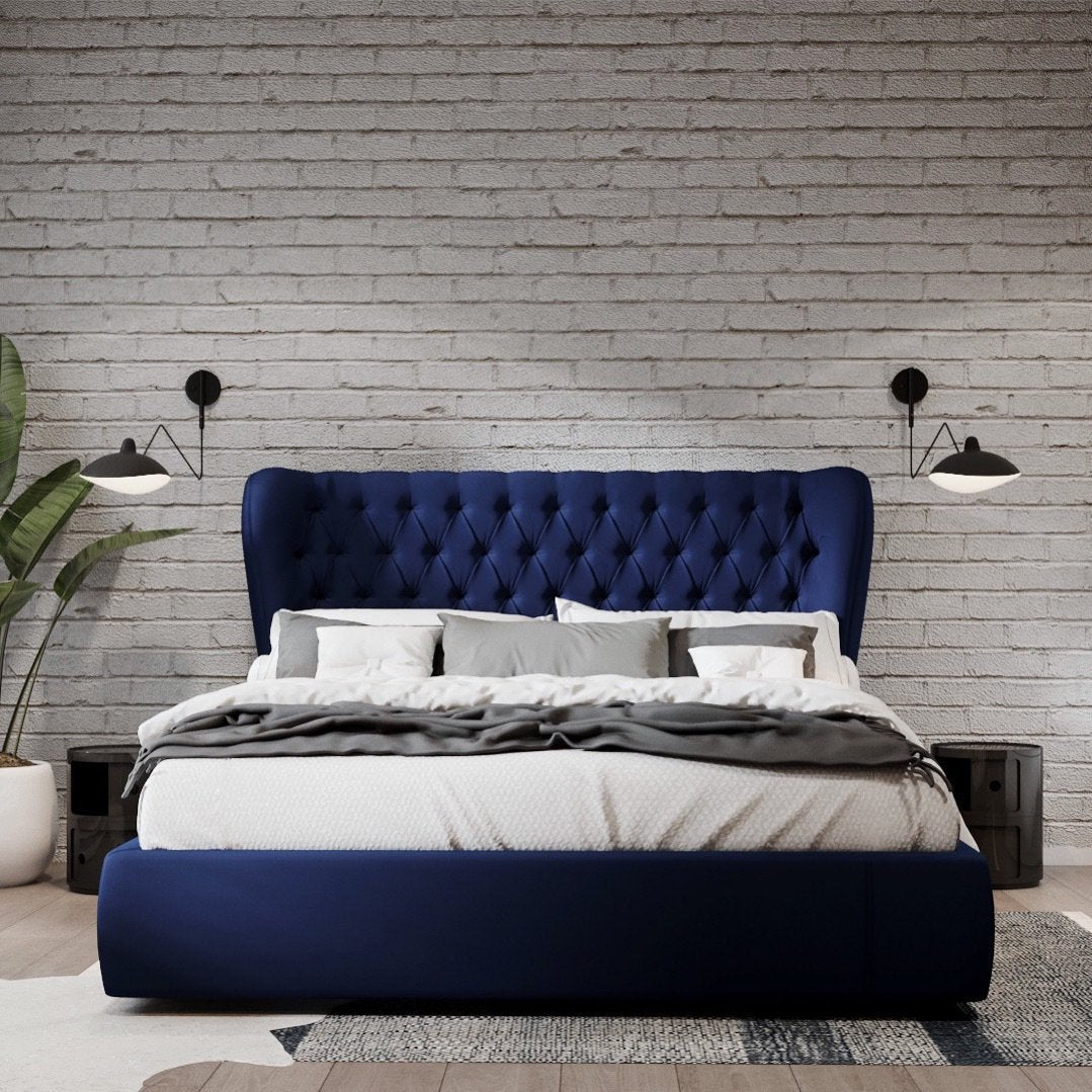 Noelia – Moderne Wandleuchte aus Schmiedeeisen