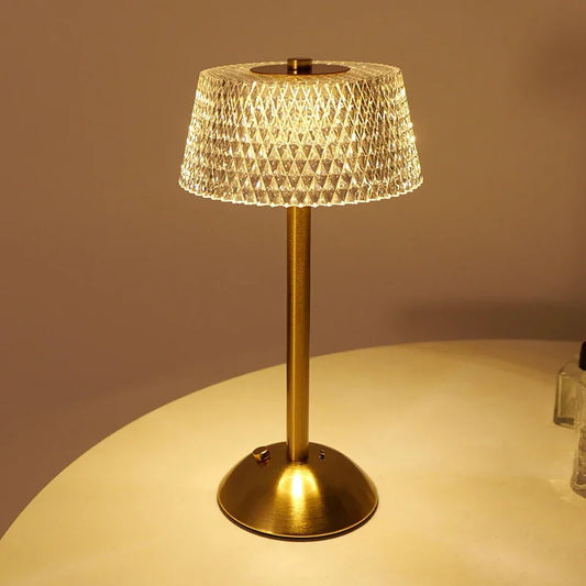 Elinna – Moderne Acryl-Metall-Tischlampe