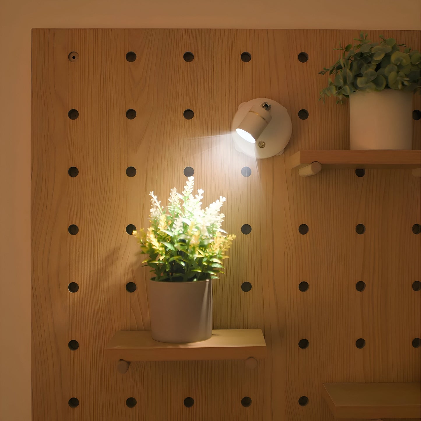 Lumora – LED Projektionsleuchte