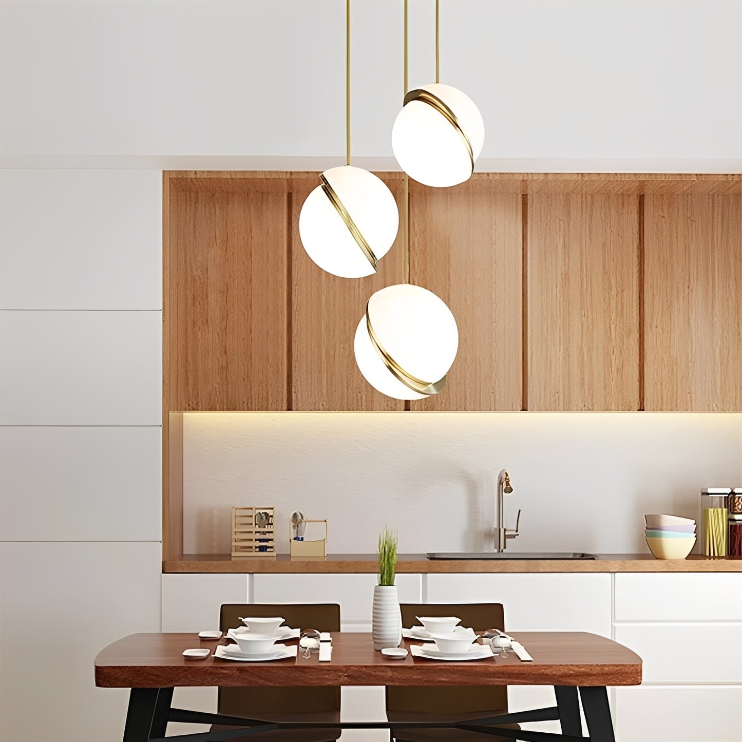 Sorin – Nordische Light-Luxury Kugel-Hängeleuchte