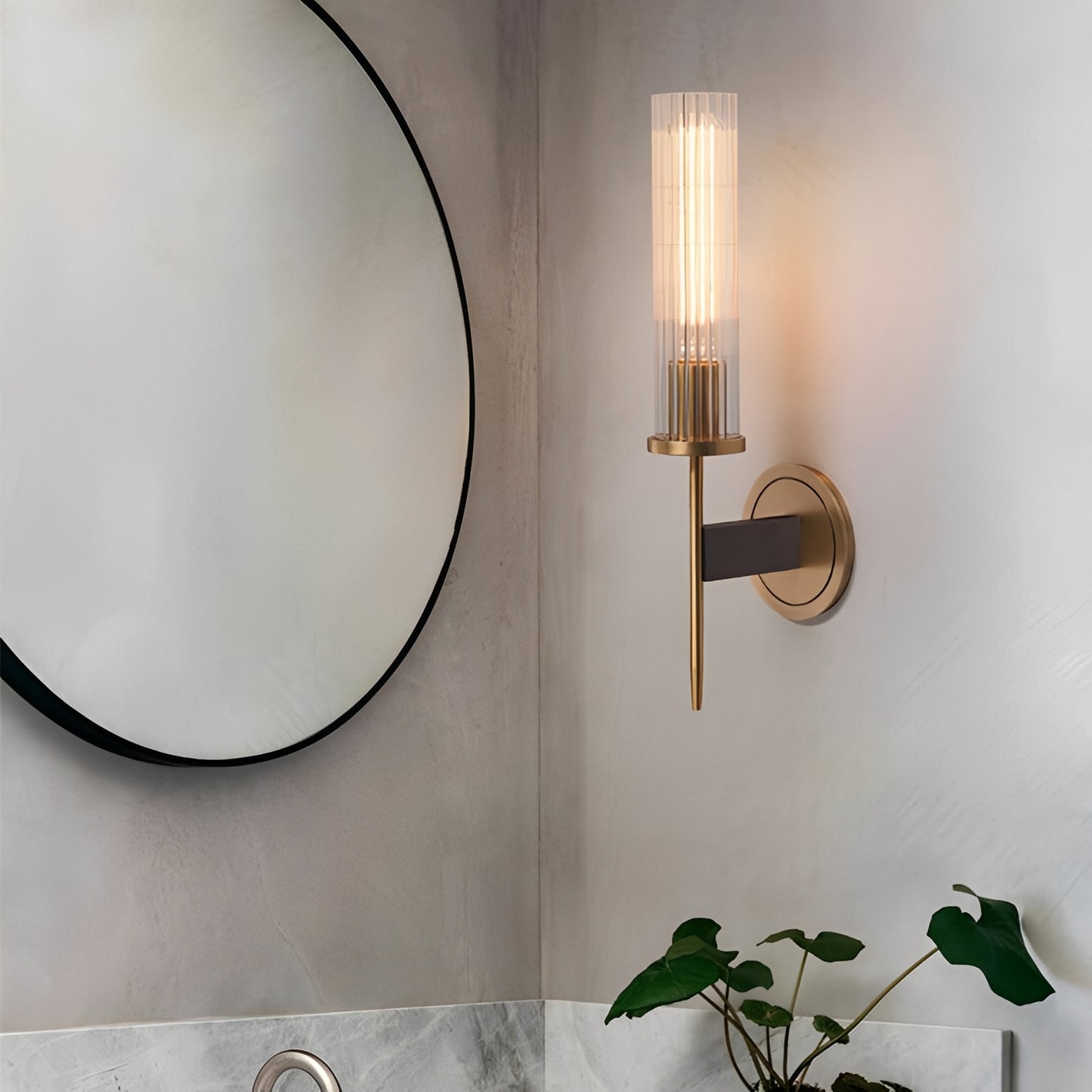 Ivo – Postmoderne Glas-Wandleuchte