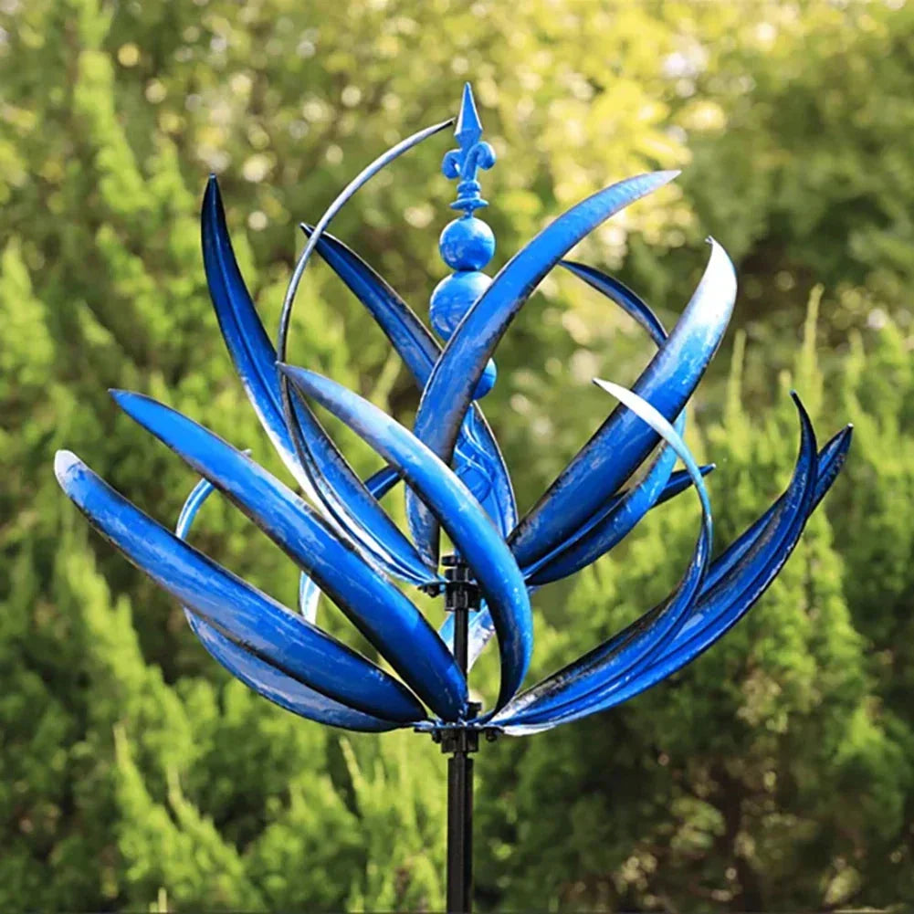 Ferra – Hängendes Windrad-Ornament aus Eisen
