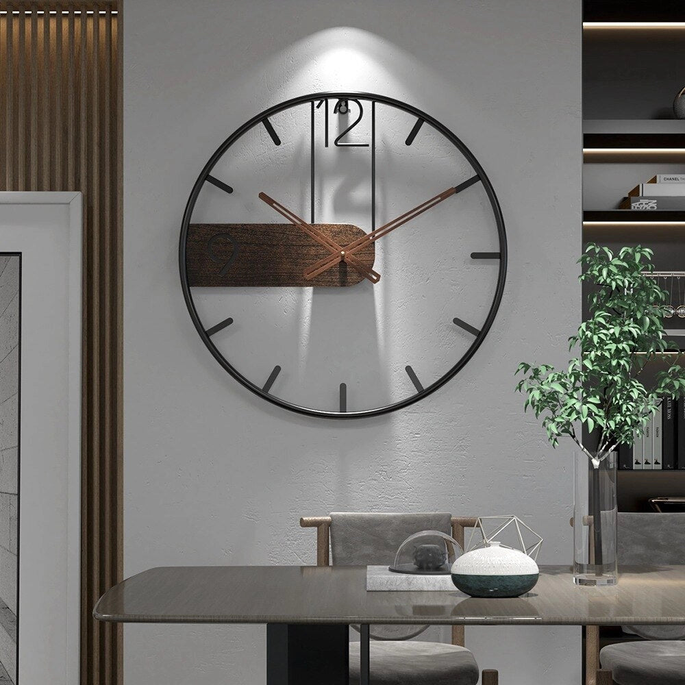 Nero – Große Metall-Wanduhr im minimalistischen Design
