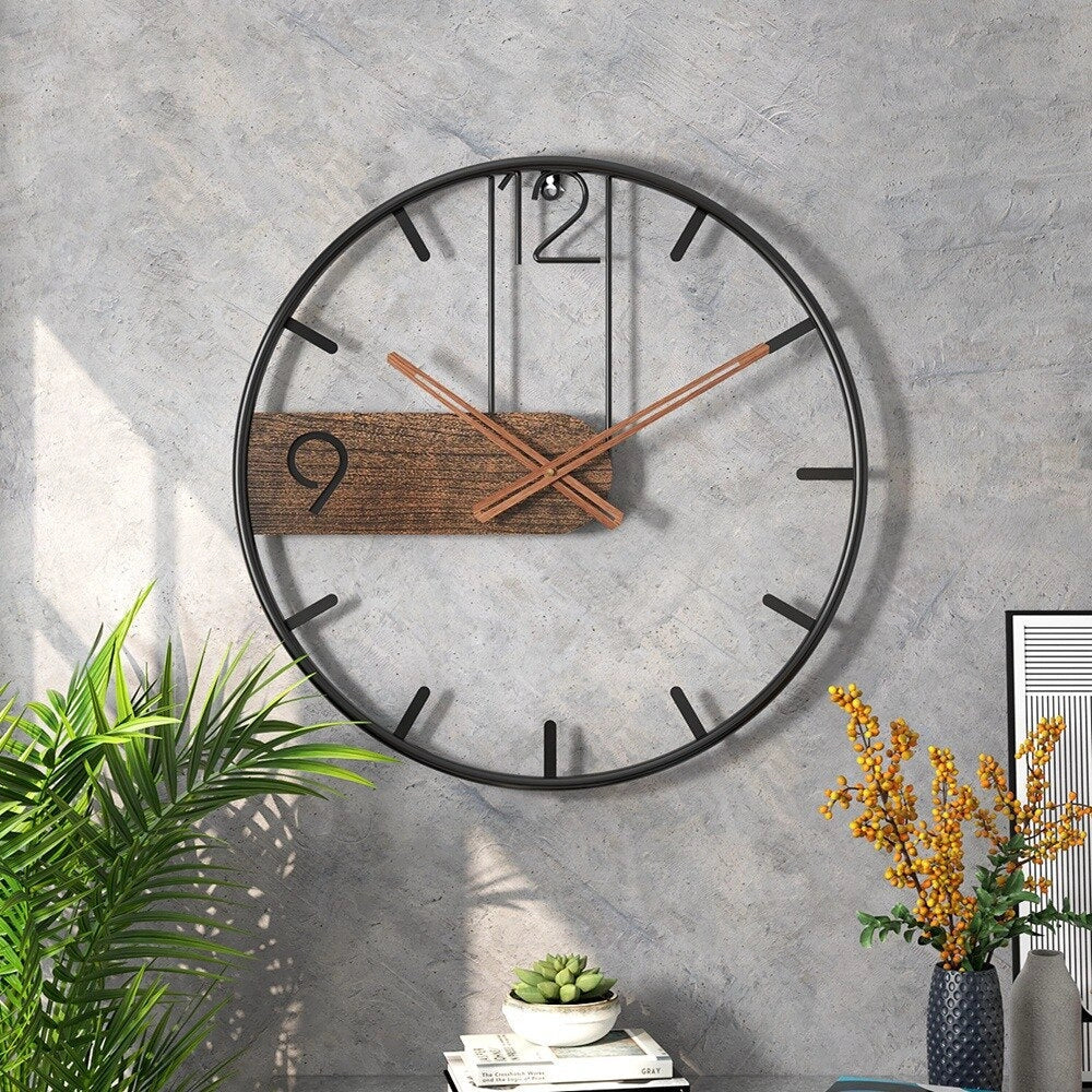 Nero – Große Metall-Wanduhr im minimalistischen Design