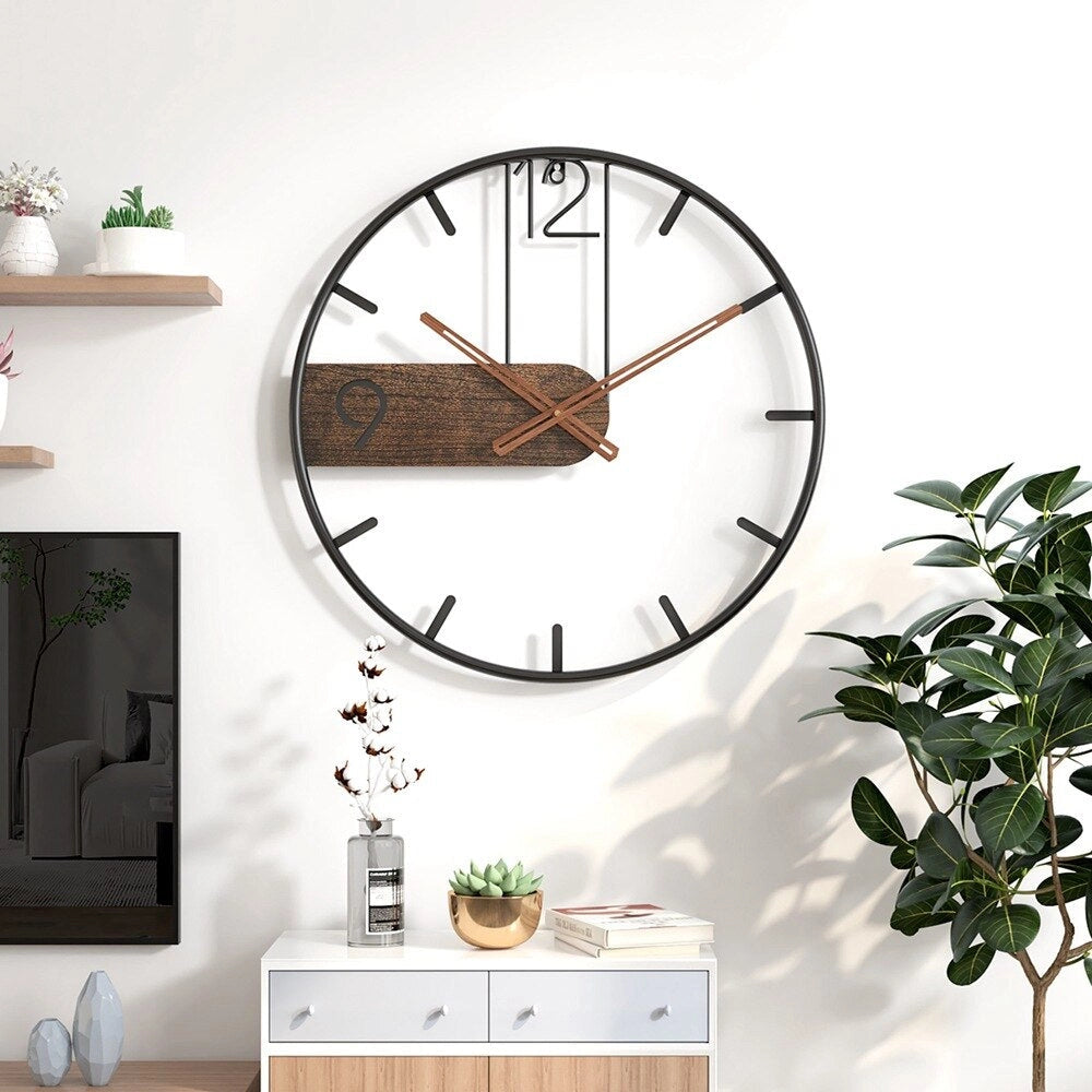 Nero – Große Metall-Wanduhr im minimalistischen Design