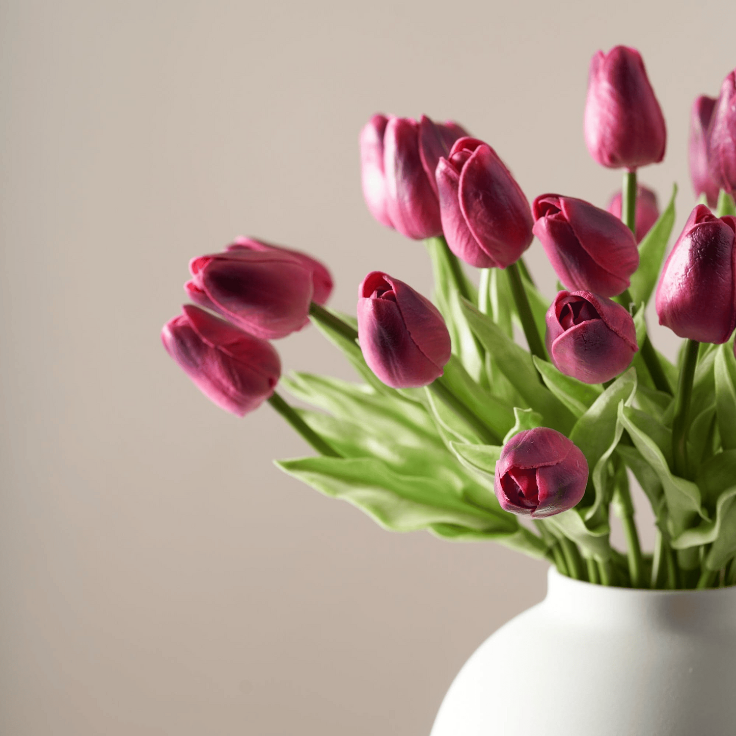 Xyra – Feine Tischdeko Kunstblume