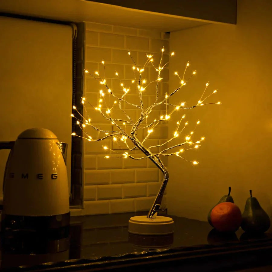 Stella – Farbwechselnde LED-Baumlampe