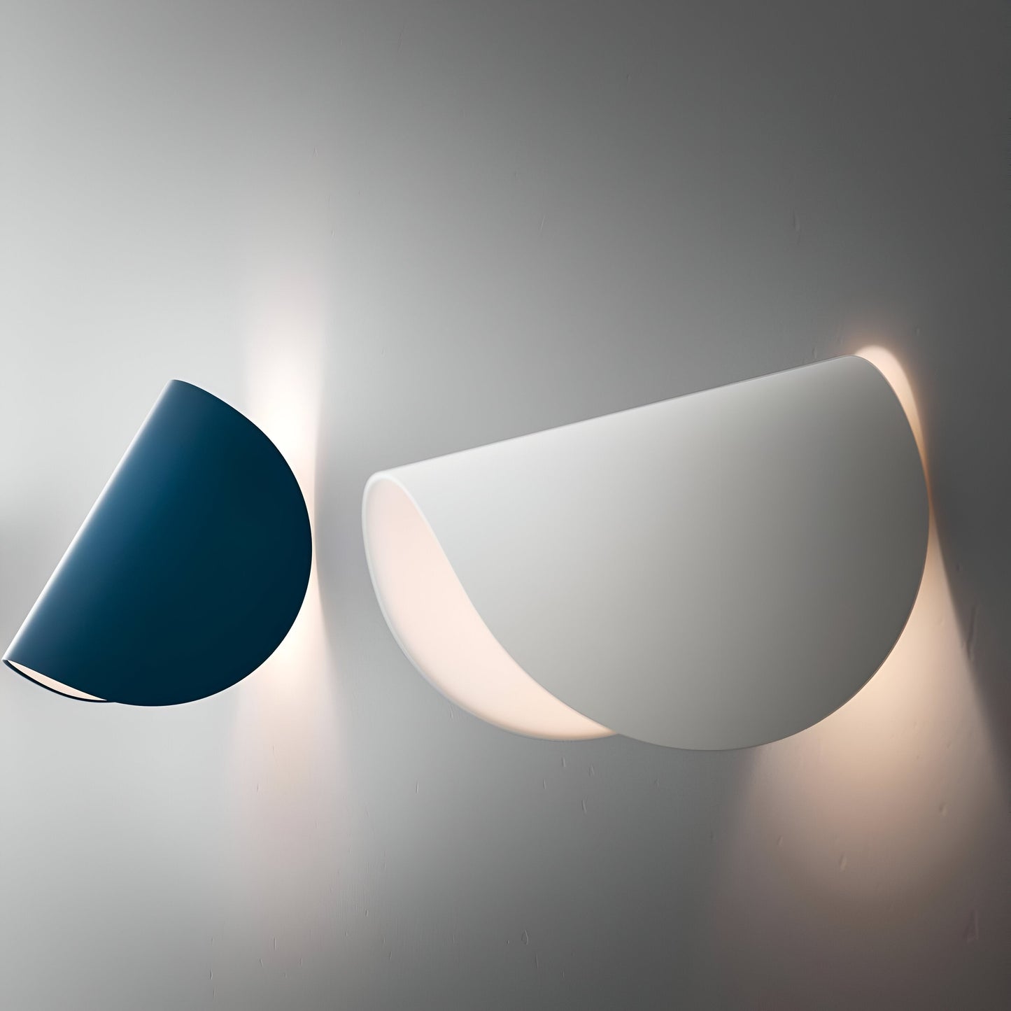 Arcuno – Schwenkbare Metall-Wandlampe