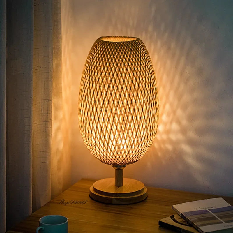 Emiko – Zen-Tischlampe aus Bambus