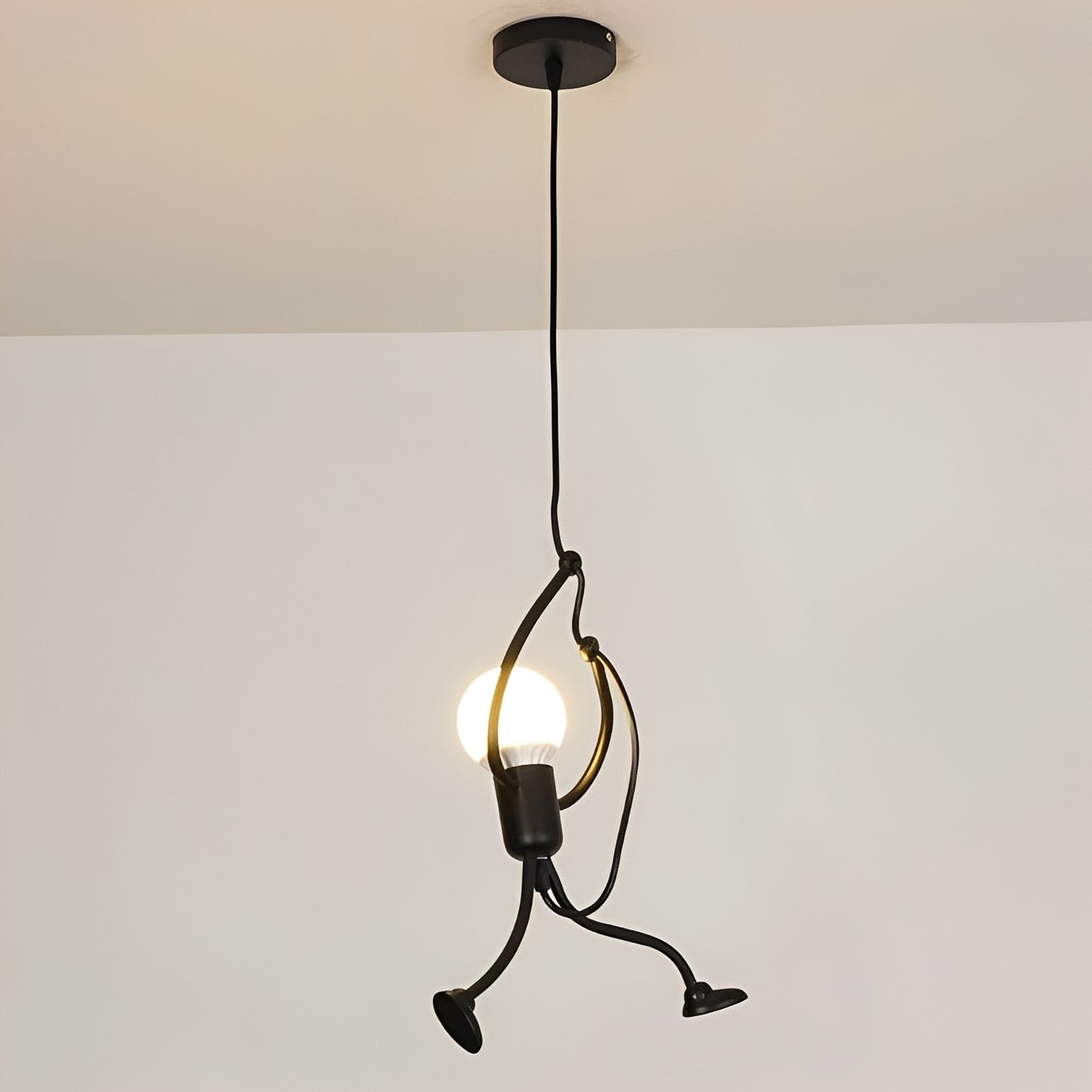Nikko – Retro Wandleuchte im Iron-Man-Design