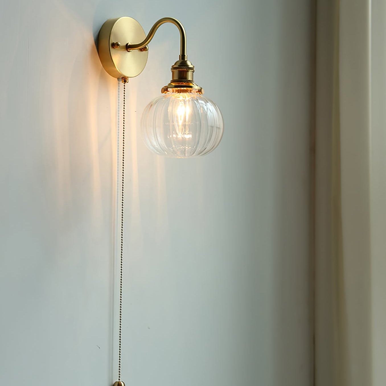 Tommy – Vintage Wandleuchte aus Glas
