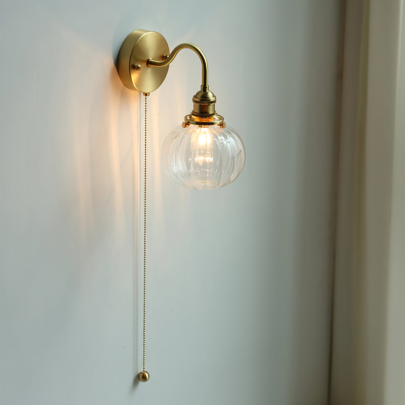 Tommy – Vintage Wandleuchte aus Glas