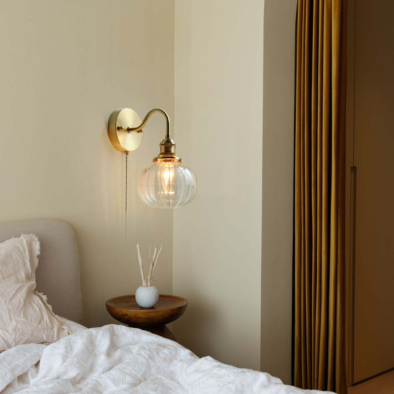 Tommy – Vintage Wandleuchte aus Glas