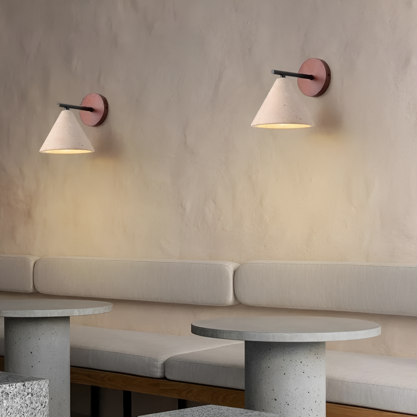 Erwin – Antike Gelbe Stein-Wandlampe