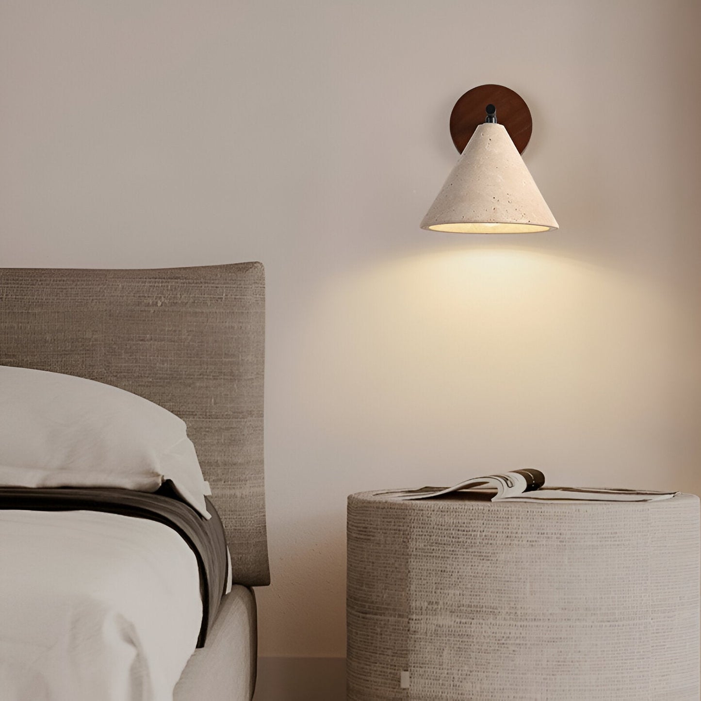 Erwin – Antike Gelbe Stein-Wandlampe