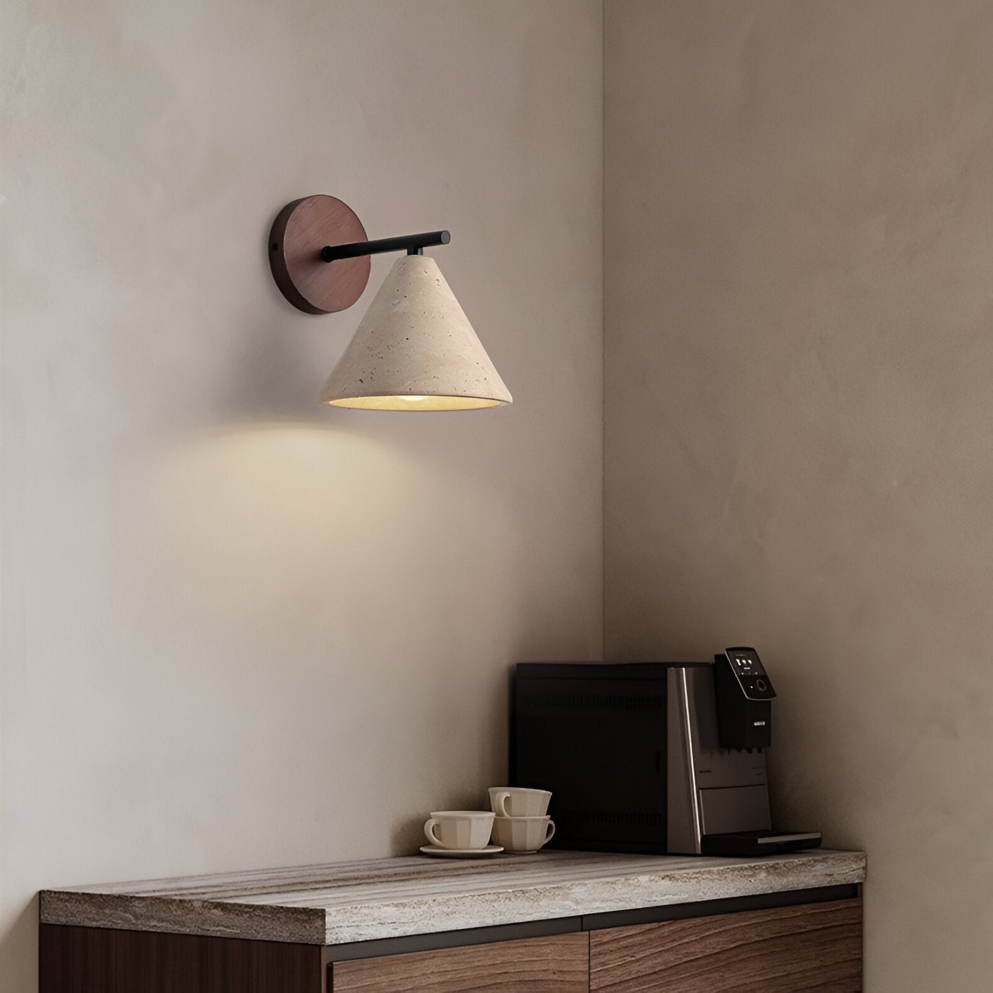 Erwin – Antike Gelbe Stein-Wandlampe