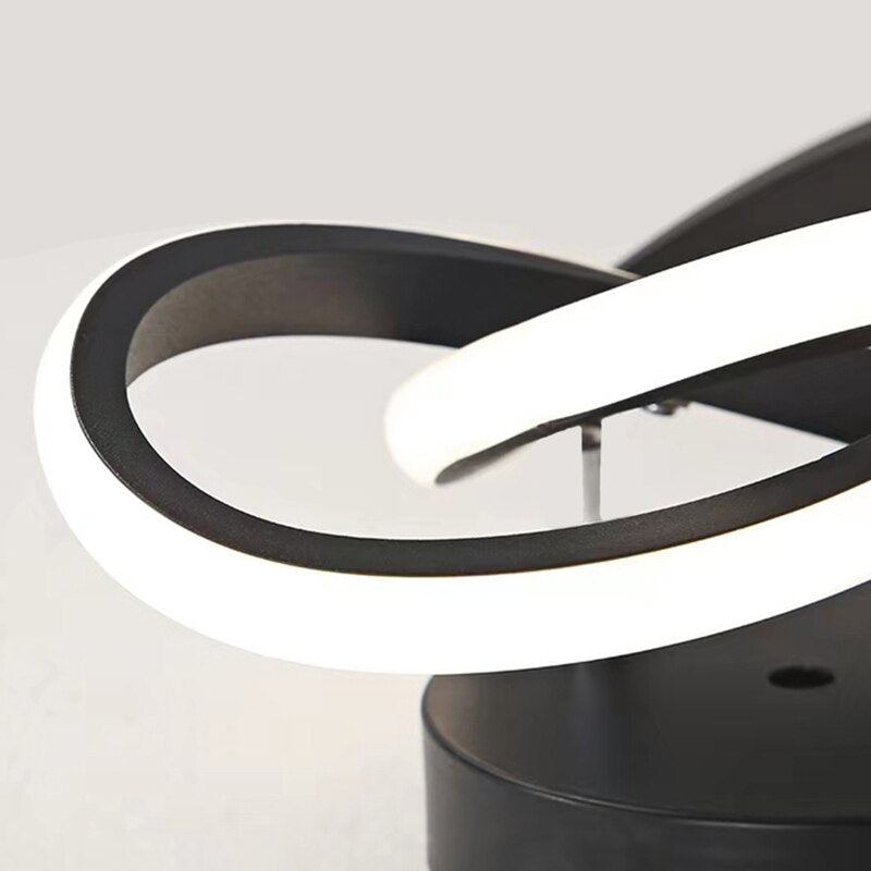 IntelliGlow – Smarte Touchlampe für modernes Wohnen