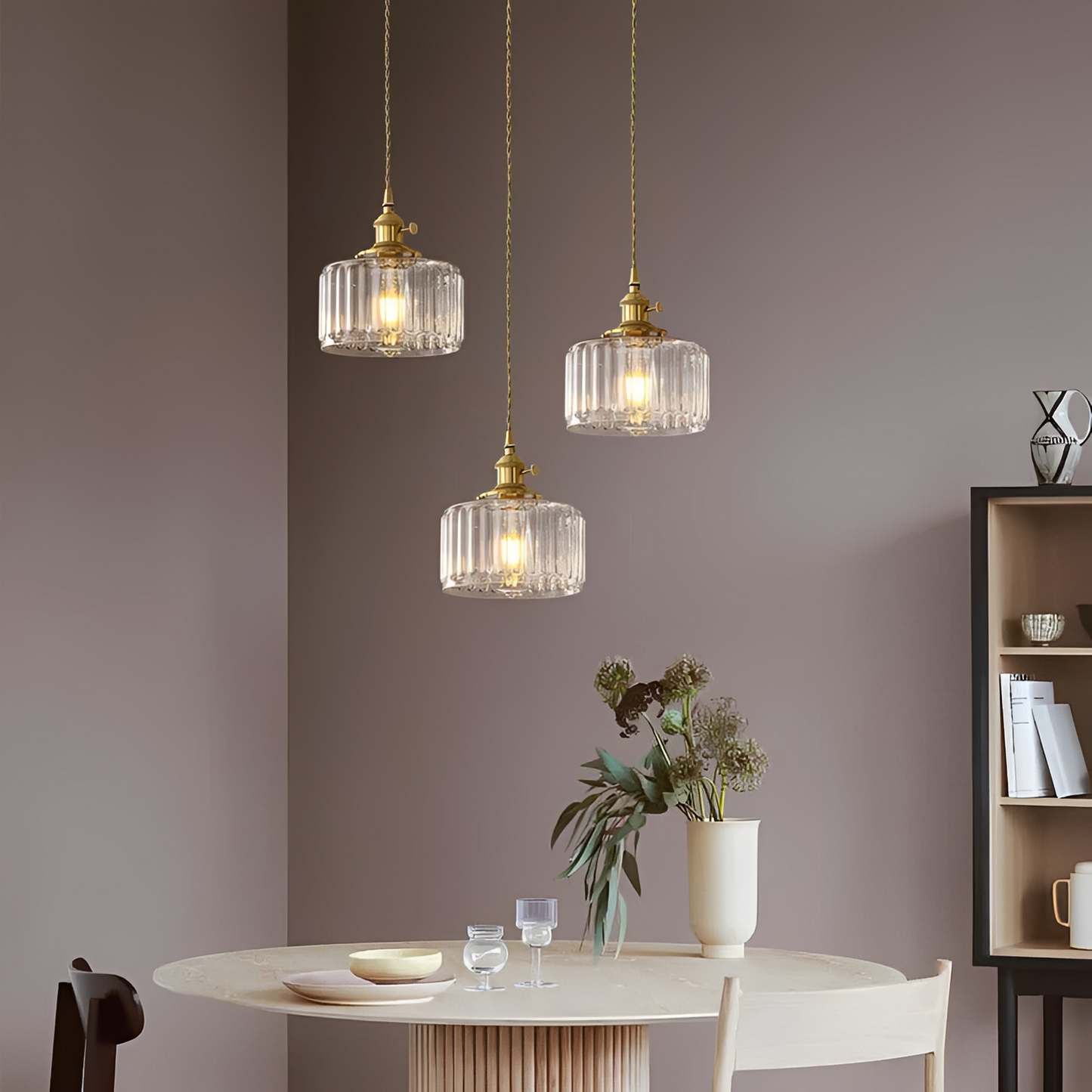 Frieda – Klassische Metall-Glas Pendelleuchte