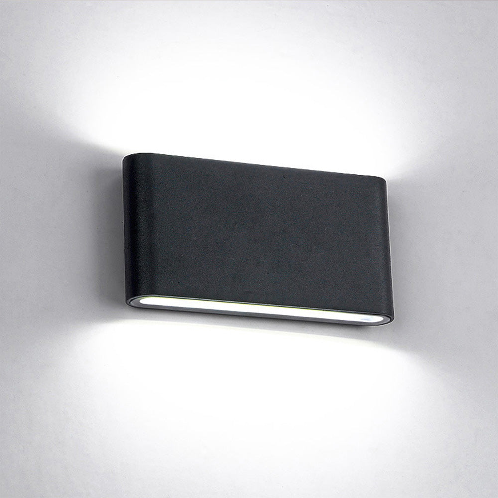 Luca – Moderne LED Außen-Stufenlampe