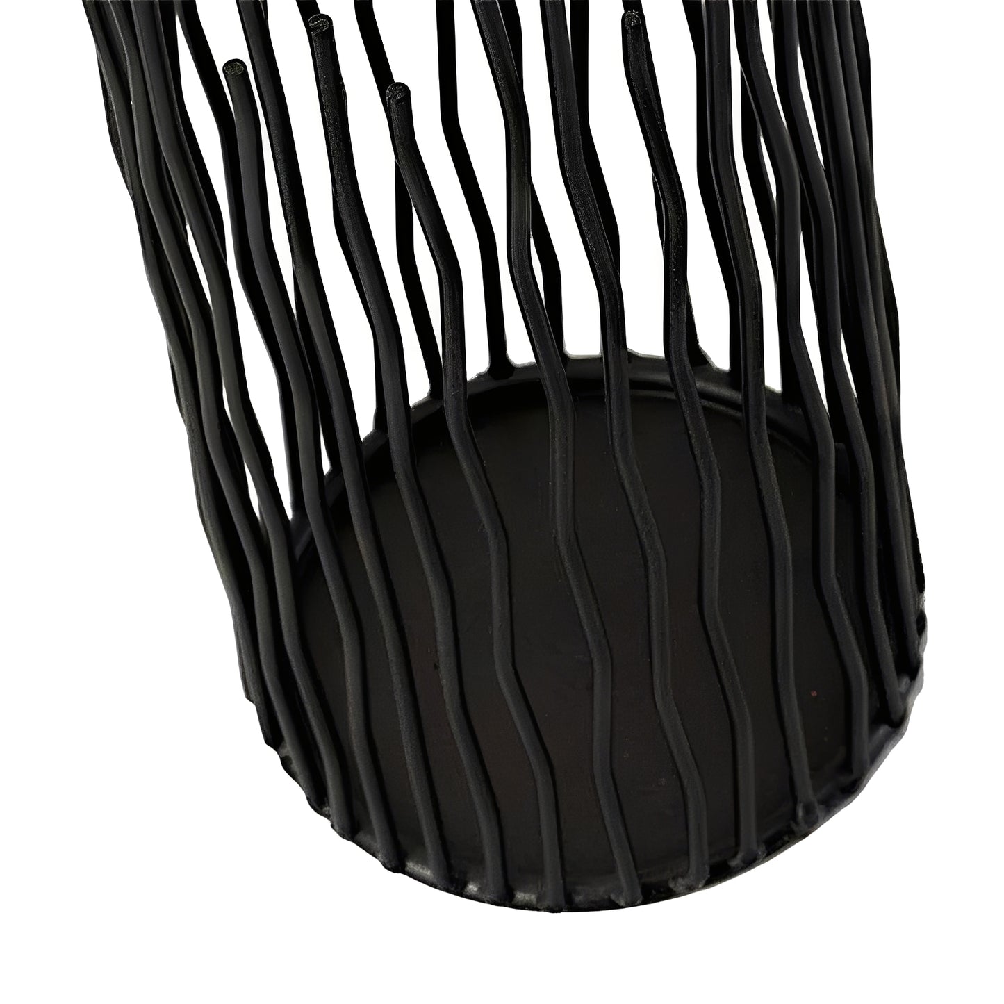 Shin – Geometrischer Kerzenhalter aus Schmiedeeisen