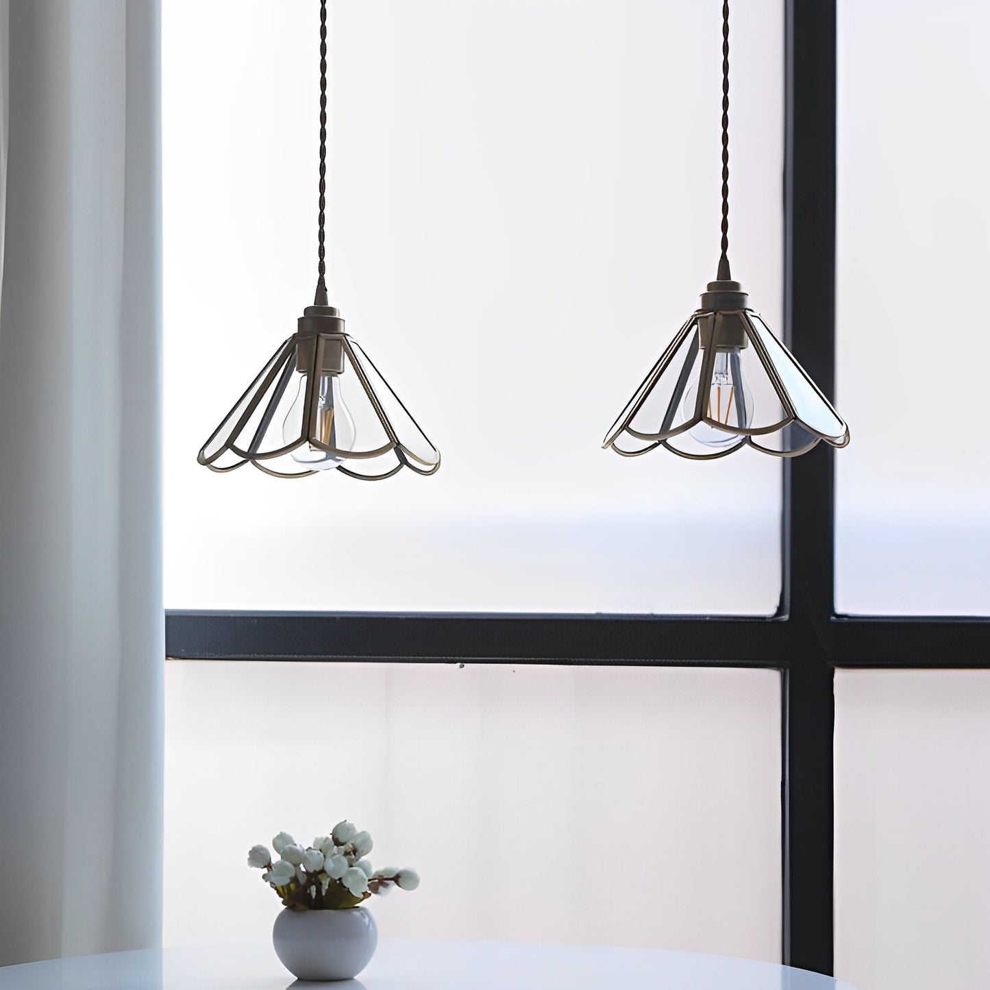 Clara – Pendelleuchte aus Glas mit Stoffkabel