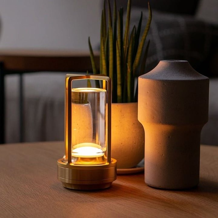 GlowNest – Kabellose Kristalllaterne mit sanftem LED-Schimmer